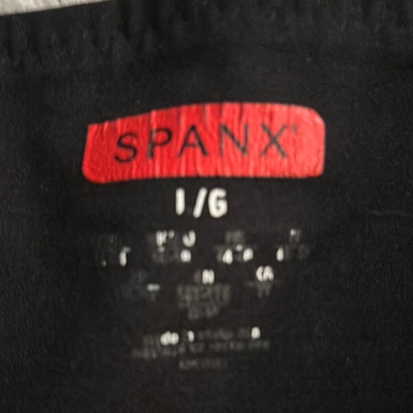 SPANX Black High-Waisted Leggings - Picture 3 of 3